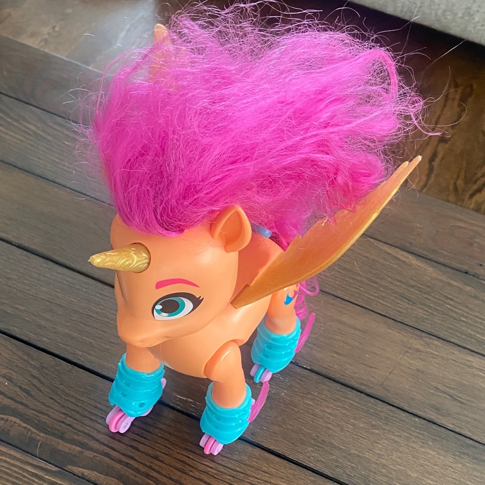 My Little Pony  A New Generation Sing N Skate Sunny Starscout NO REMOTE WORKS